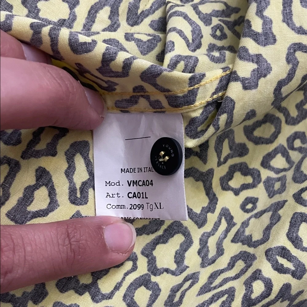 Young Versace boys yellow and black Leopard Print button down Shirt‎